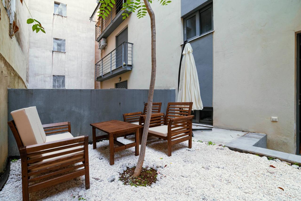 Lykabettus Gem With Yard And Parking Apartment Athens Ngoại thất bức ảnh
