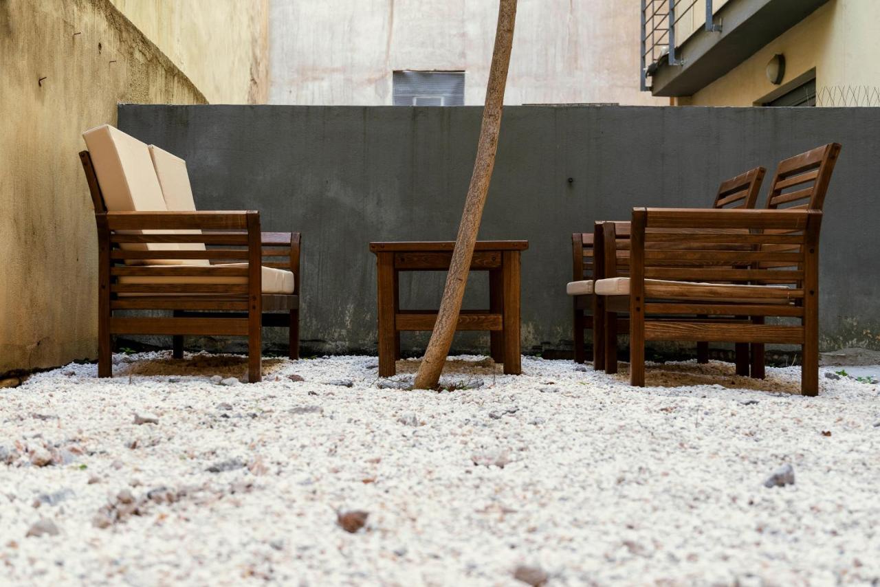 Lykabettus Gem With Yard And Parking Apartment Athens Ngoại thất bức ảnh