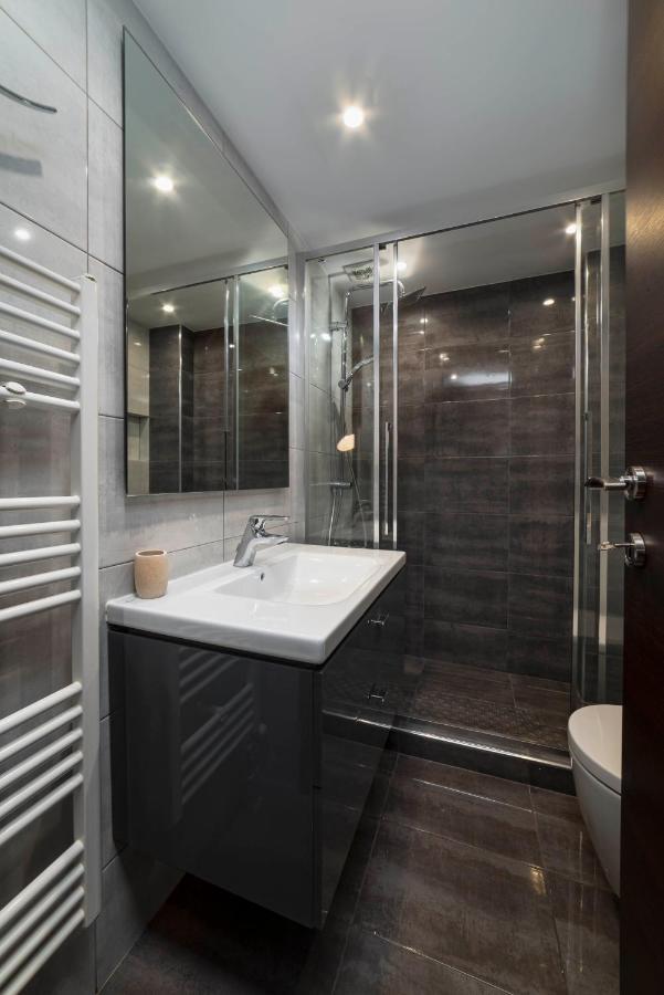 Lykabettus Gem With Yard And Parking Apartment Athens Ngoại thất bức ảnh